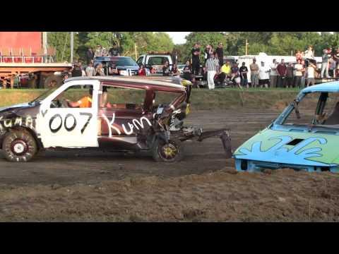 Aylmer Fair Demolition Derby 2010 - Vans